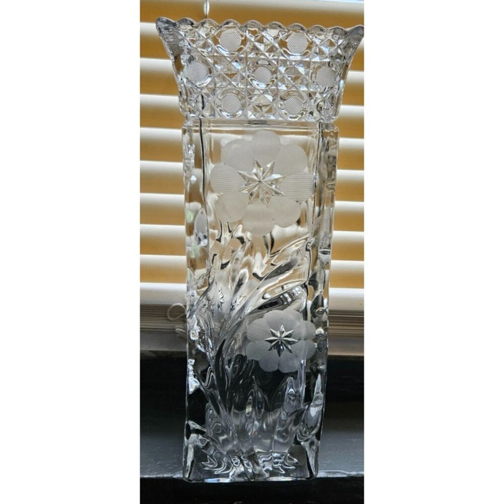 Vintage Vase Crystal Cut Glass Etched Flower & Starburst Rectangular 10 Inches - Picture 11 of 15